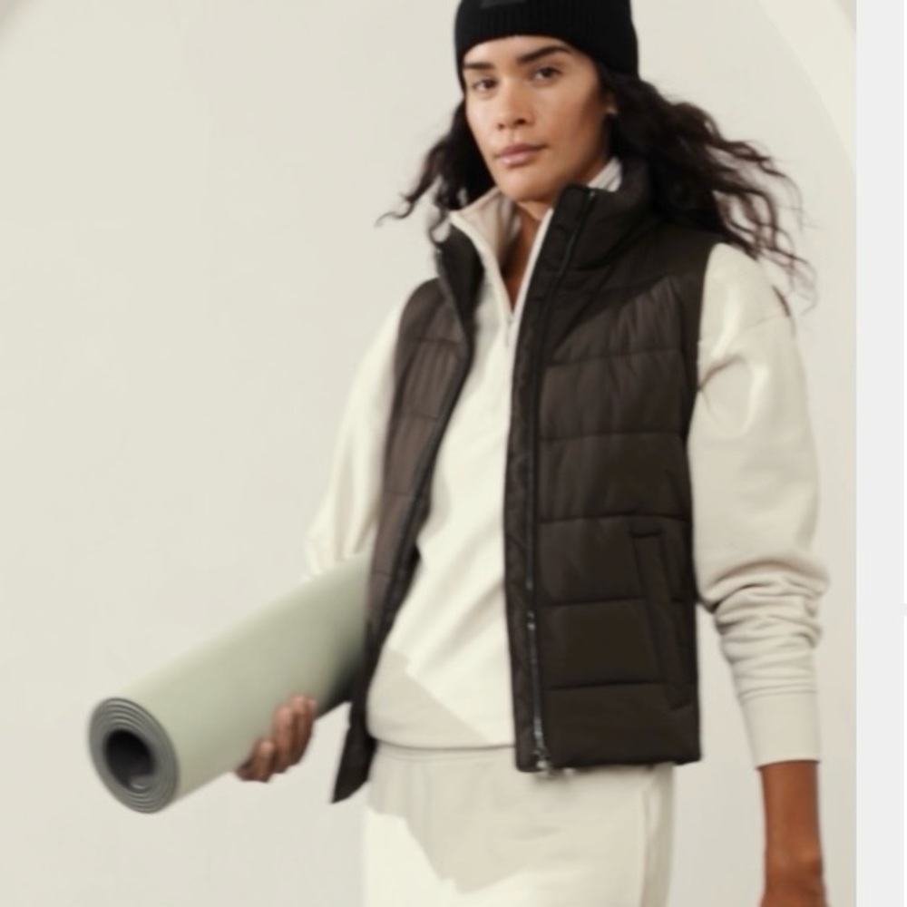 Athleta Hybrid Puffer Vest